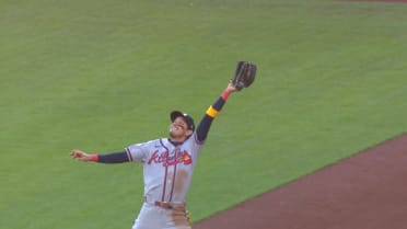 Mauricio Dubón's running catch