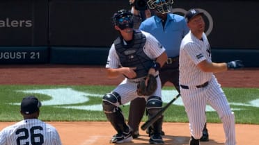 Todd Frazier's RBI double at Old-Timers' Day