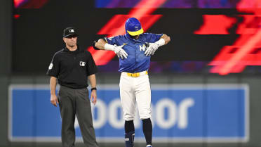 Kody Clemens' RBI double