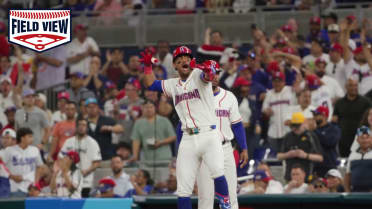 Field View: Julio Rodríguez's RBI single 