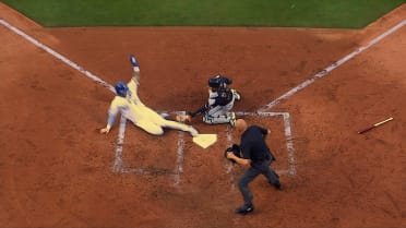 Carter Jensen scores, call is overturned