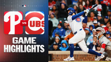 Dansby Swanson powers Cubs past Phillies