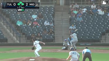 Logan Wagner singles on a soft line drive to left fielder Clark Elliott. Jake Gelof scores. Griffin Lockwood-Powell to 3rd. Chris Newell to 2nd.