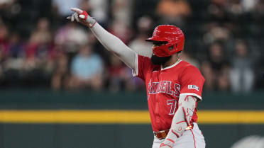 MLB 1年目 JO ADELL ref auto MLB 1年目 JO ADELL ref auto 824-1 2024 Topps Series 1 Jo Adell