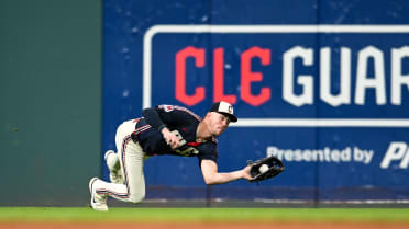 Nolan Jones' diving catch seals the win