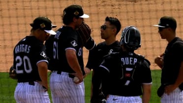 Mike Vasil exits game with right elbow soreness