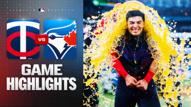 Valenzuela hits first career homer in Blue Jays' win