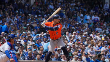 Christian Walker's second homer of the game (13)