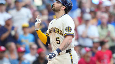 Garrett Mitchell's solo home run (7)