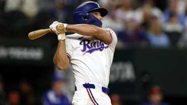 Josh Smith's pinch-hit solo homer (1) 