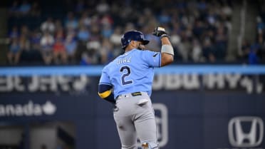 Yandy Díaz hits three-run homer in 1,000th game  (14)