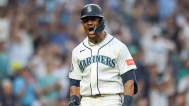 Julio Rodríguez's three-run home run (17)