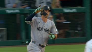 Jones prende la pizarra con HR de dos carreras