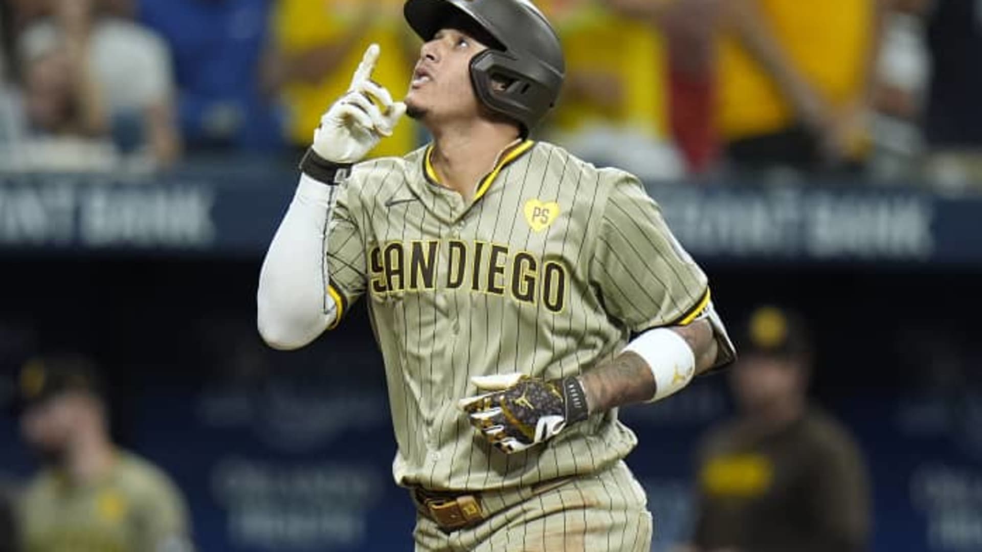 Manny Machado Junior Caminero swap jerseys