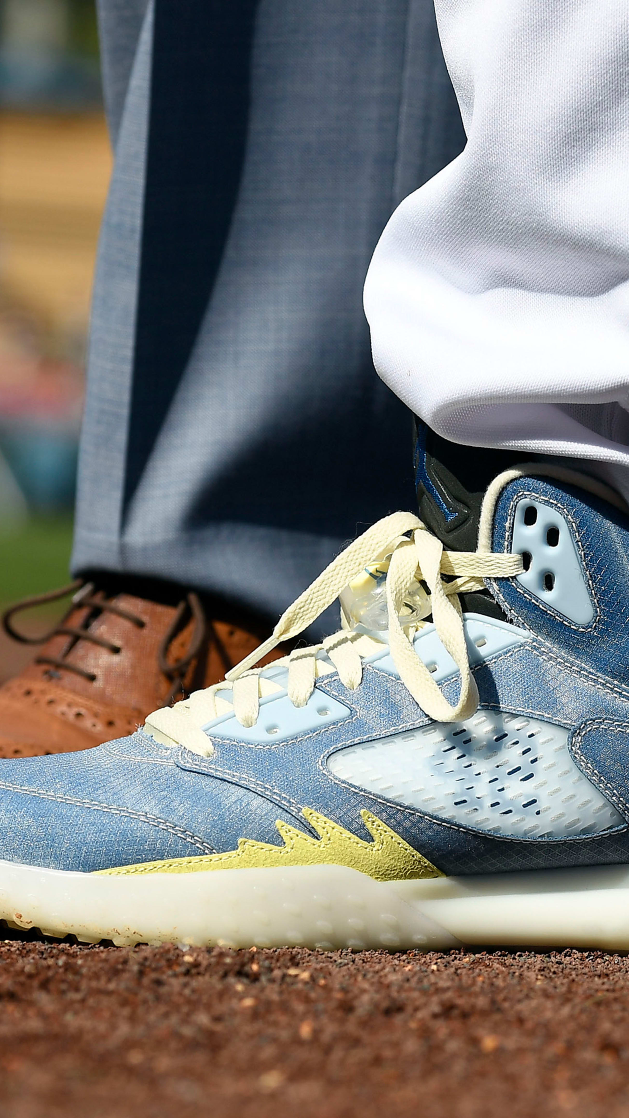 MLB Stories - MLB players' Jackie Robinson Day gear and cleats