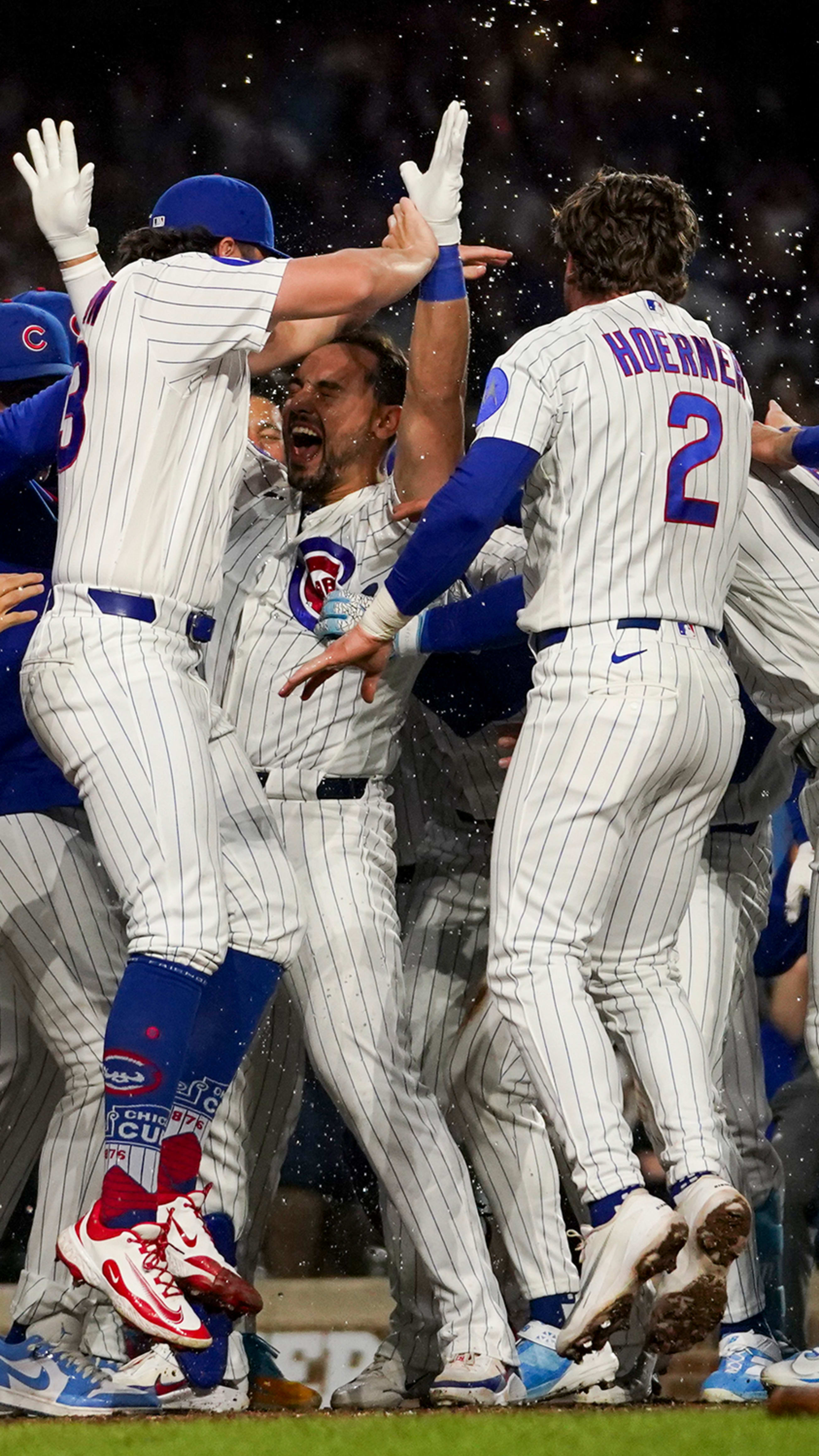 CUBS カブス 鈴木誠也 試合発行 ゲーム パンツ 実使用 鈴木誠也の2ランでカブスが早くも今季2度目の10連勝