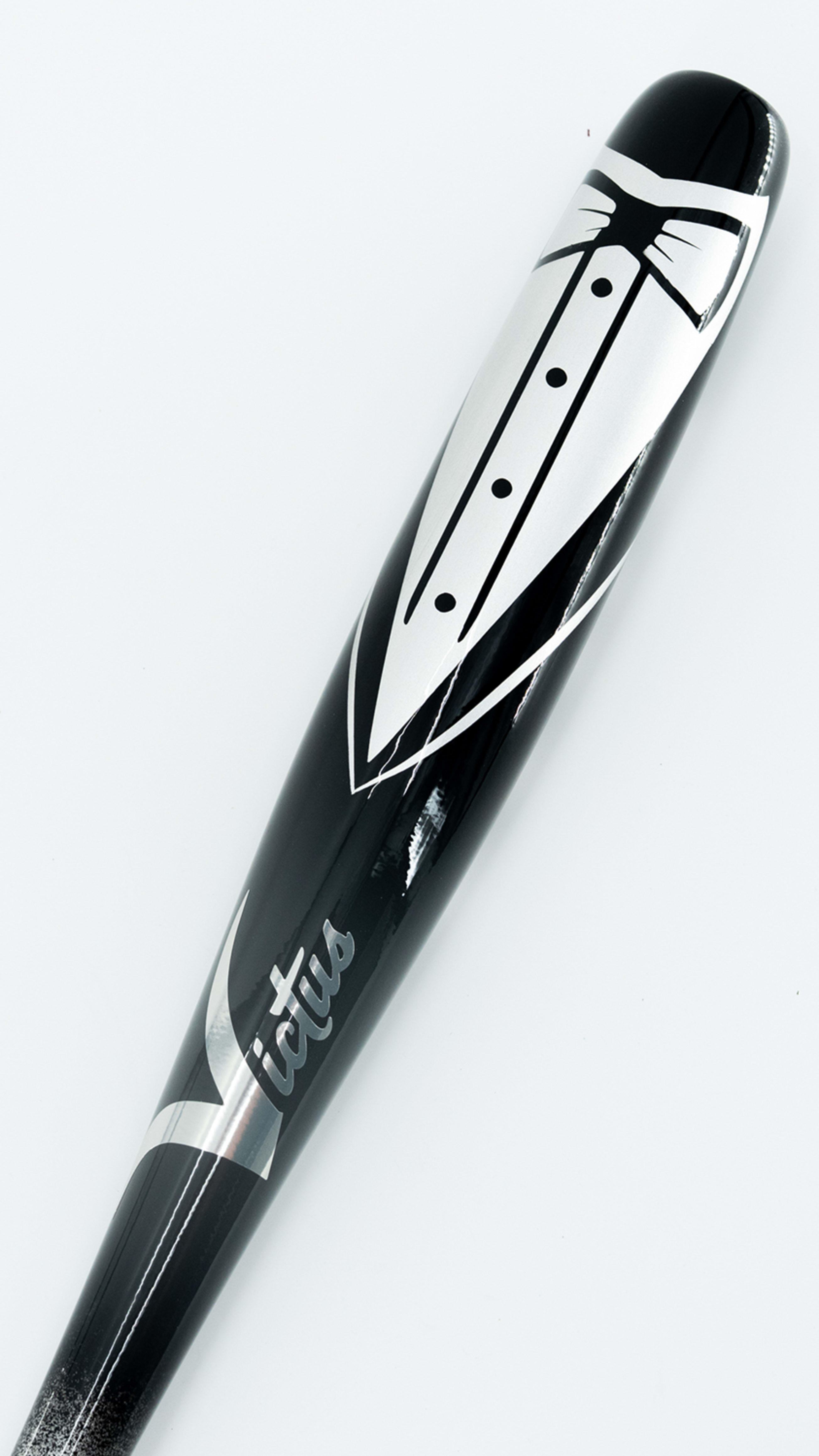 Who Makes Baseball Bats for MLB: Top Brands Revealed