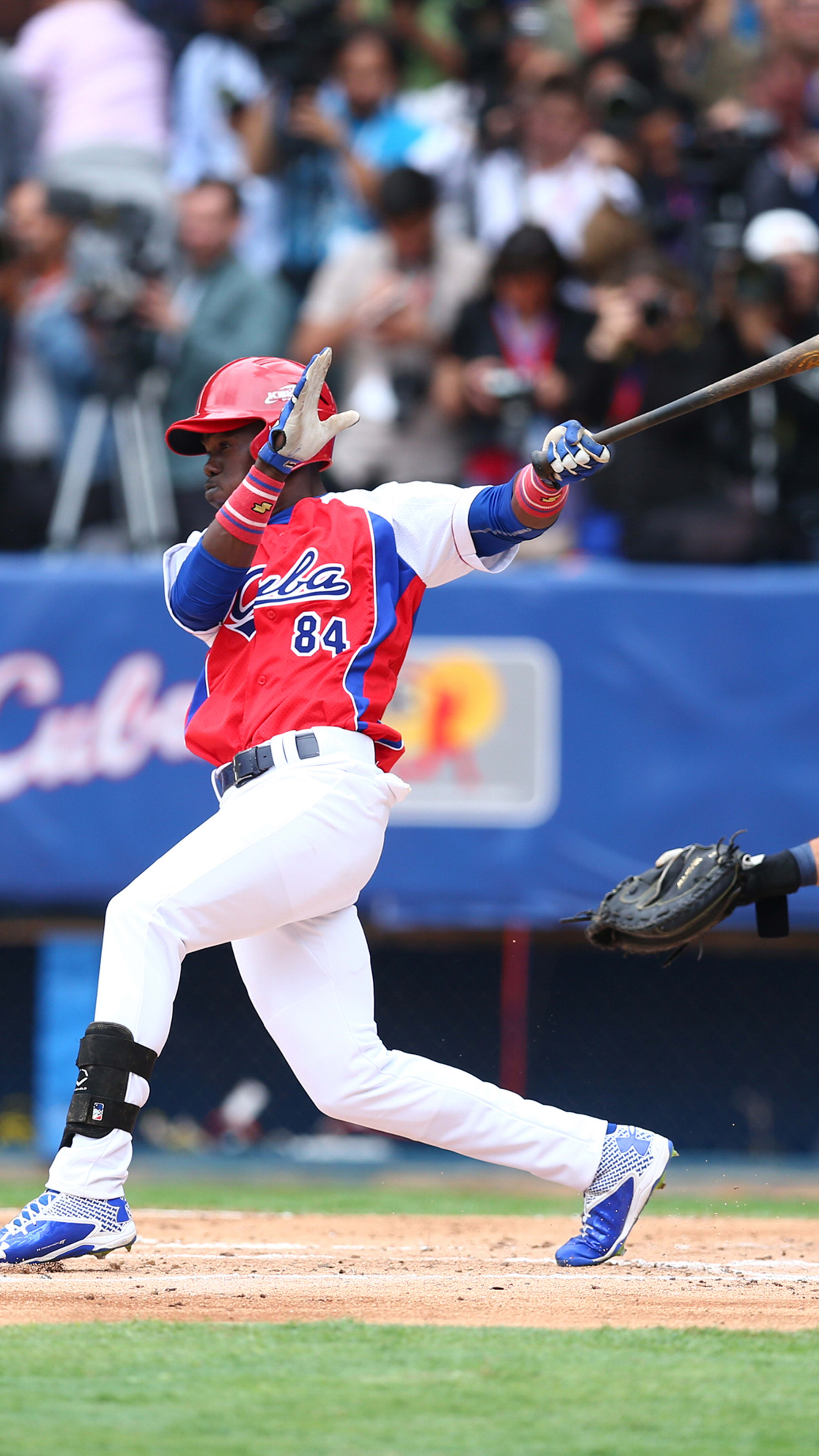 Adolis García could never watch World Series in his native Cuba