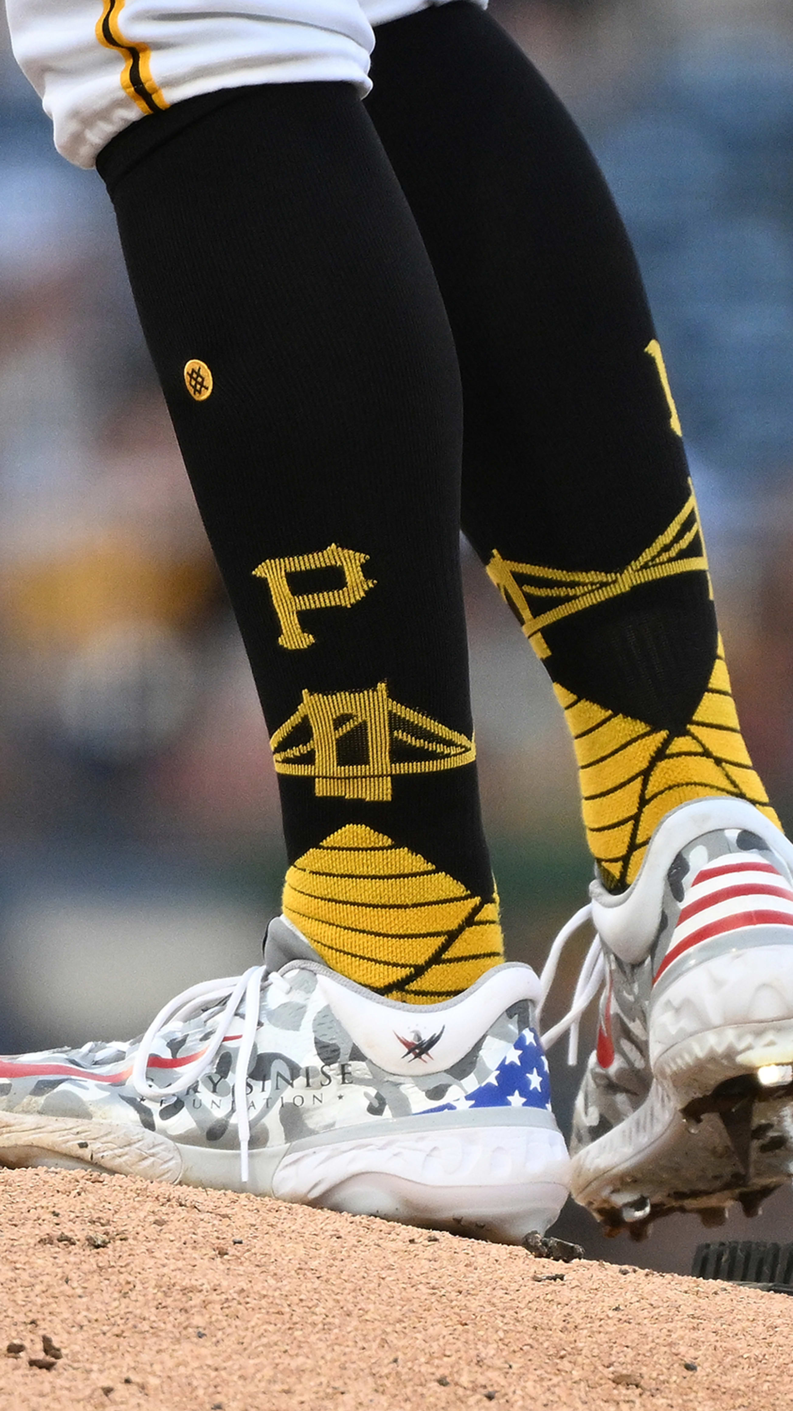 Mlb cleats online