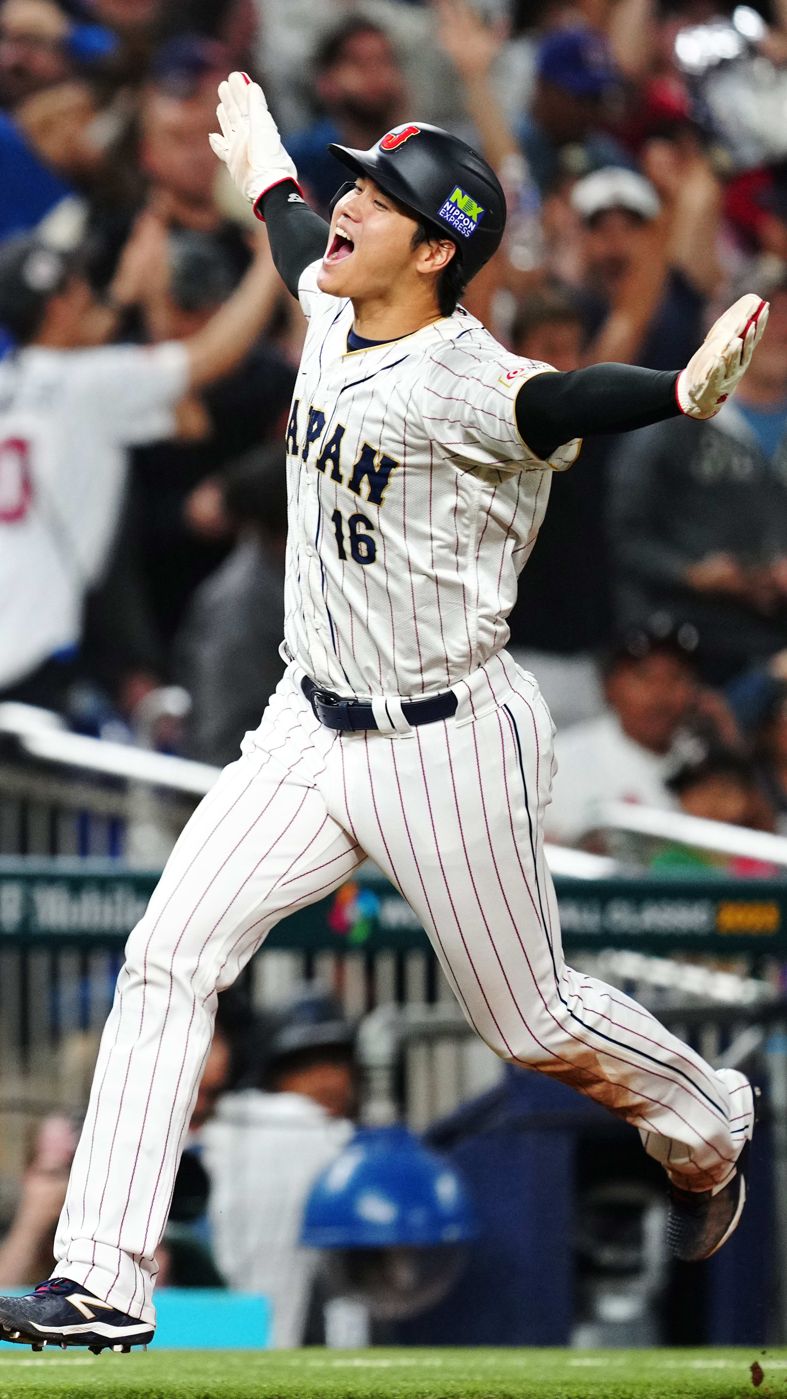 Murakami walks off Mexico as Murakami drives in the winning runs