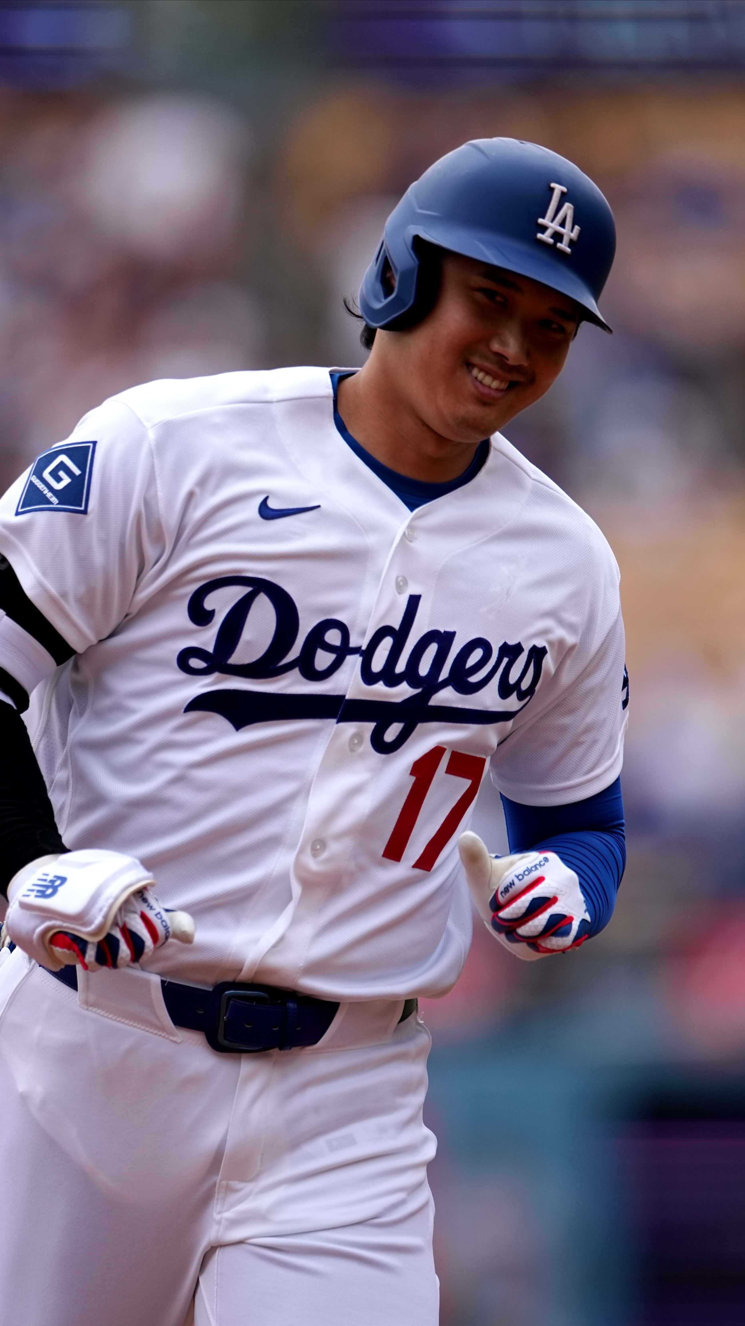 Arizona Diamondbacks at Los Angeles Dodgers Game Story, Scores