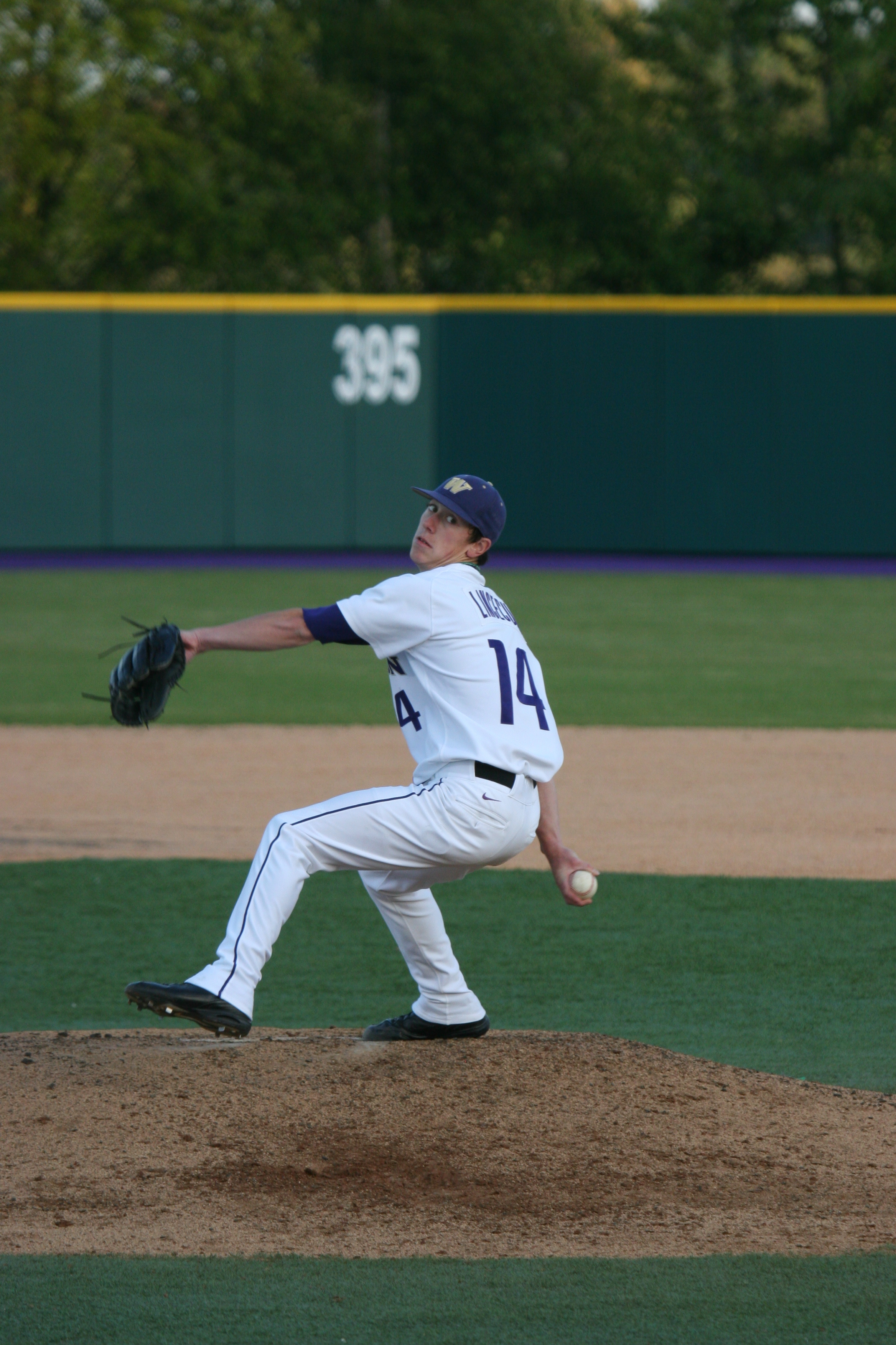 Tim Lincecum throws a pitch for the Washington Huskies. Photo courtesy UW Athletics.