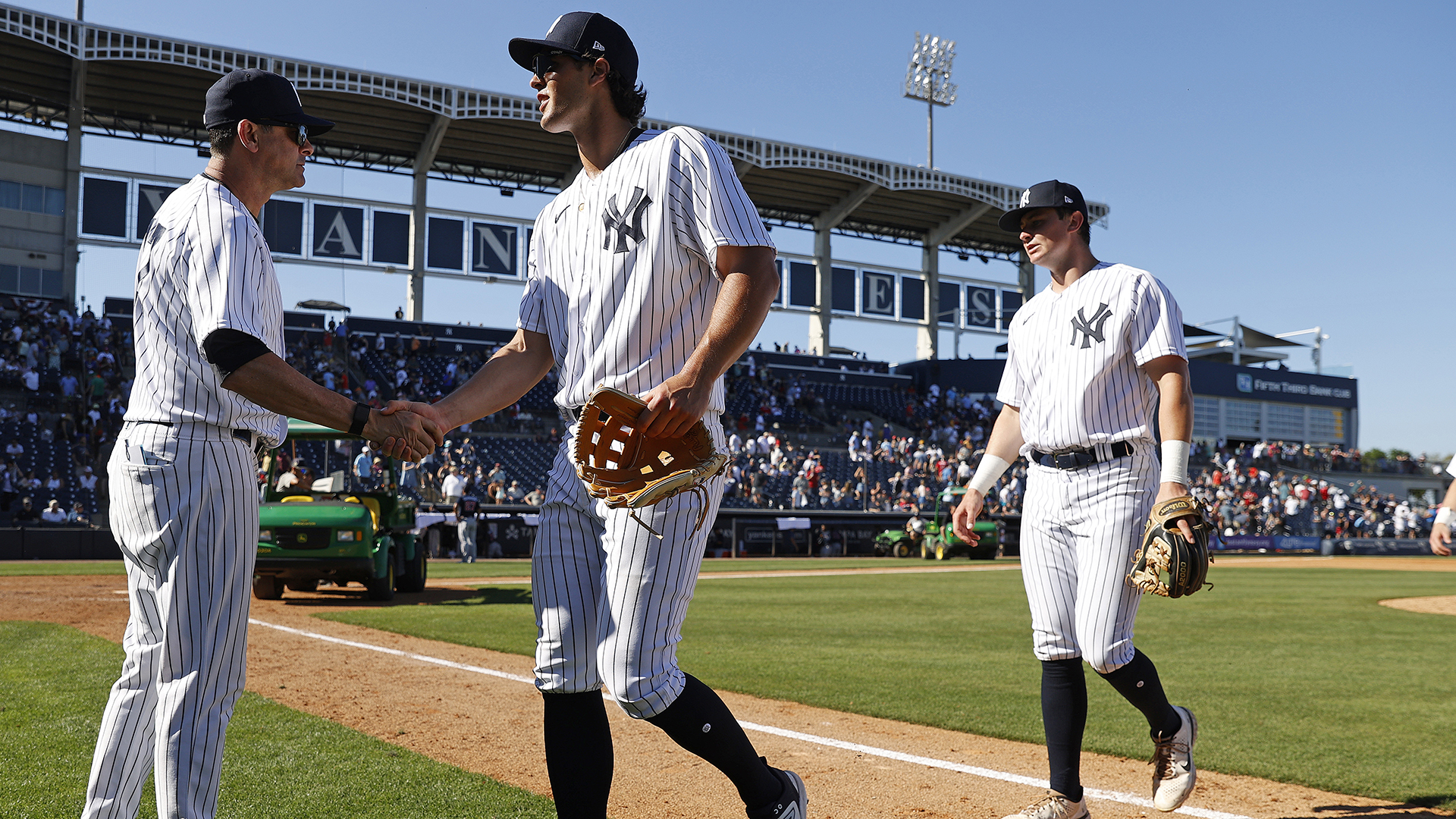 Jones impressed the Yankees’ big league staff, including manager Aaron Boone (L), during Spring Training this year, and while the 22-year-old has a long way to go before he’s raking in the Bronx, his future looks promising. Through his first six weeks at High-A Hudson Valley this season, the outfielder was leading the team in hits and RBI. (Photo Credit: New York Yankees)
