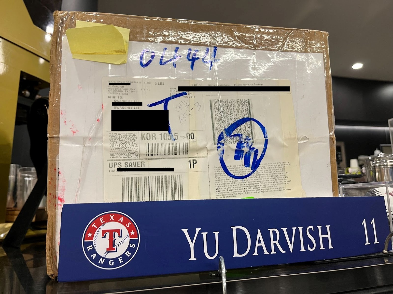 Yu Darvish shipped Kwang-Hee Lee a glove that didn't fit him.