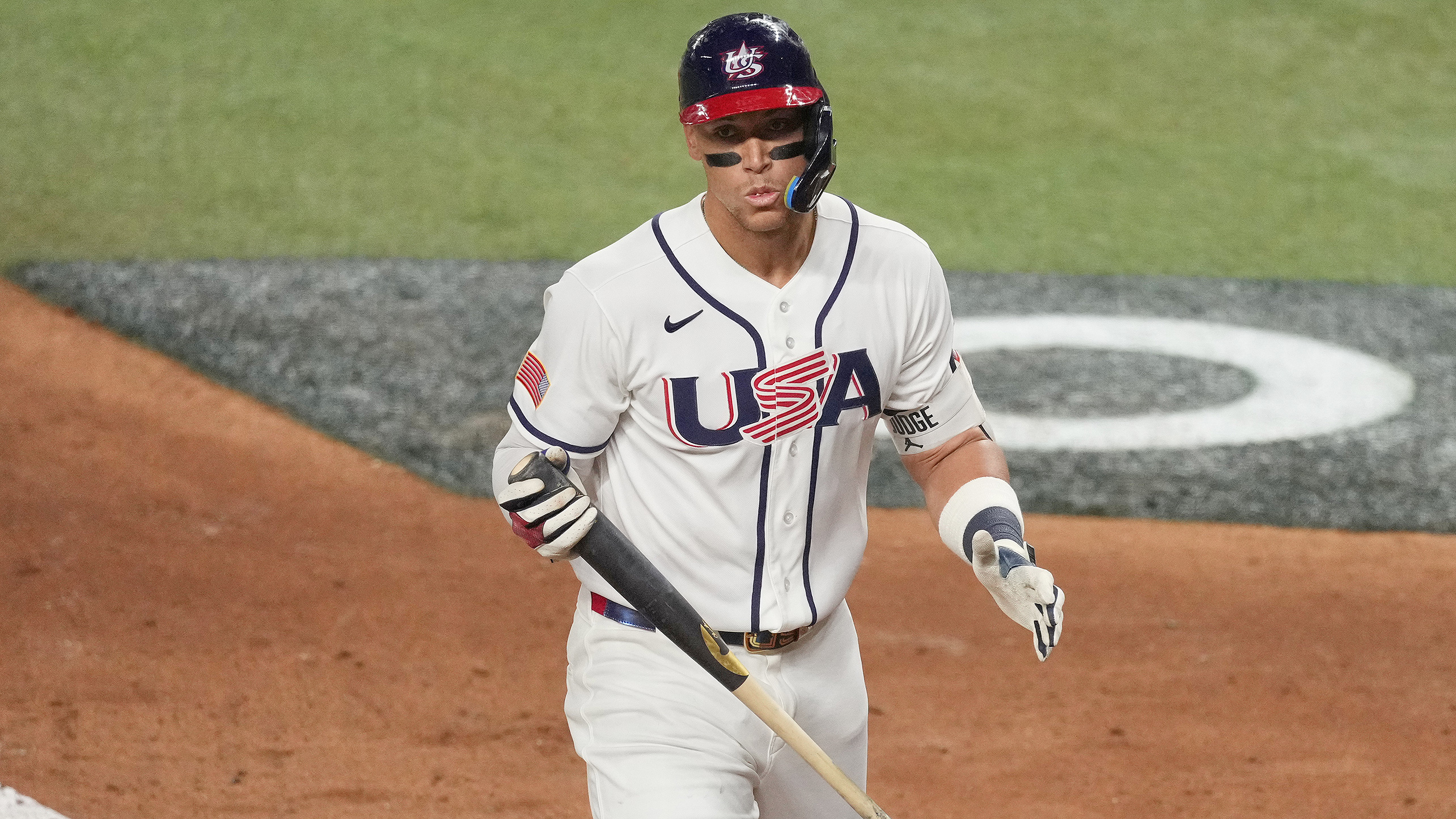 Aaron Judge durante el fracaso más reciente de Estados Unidos en el Clásico Mundial de Béisbol 2026.