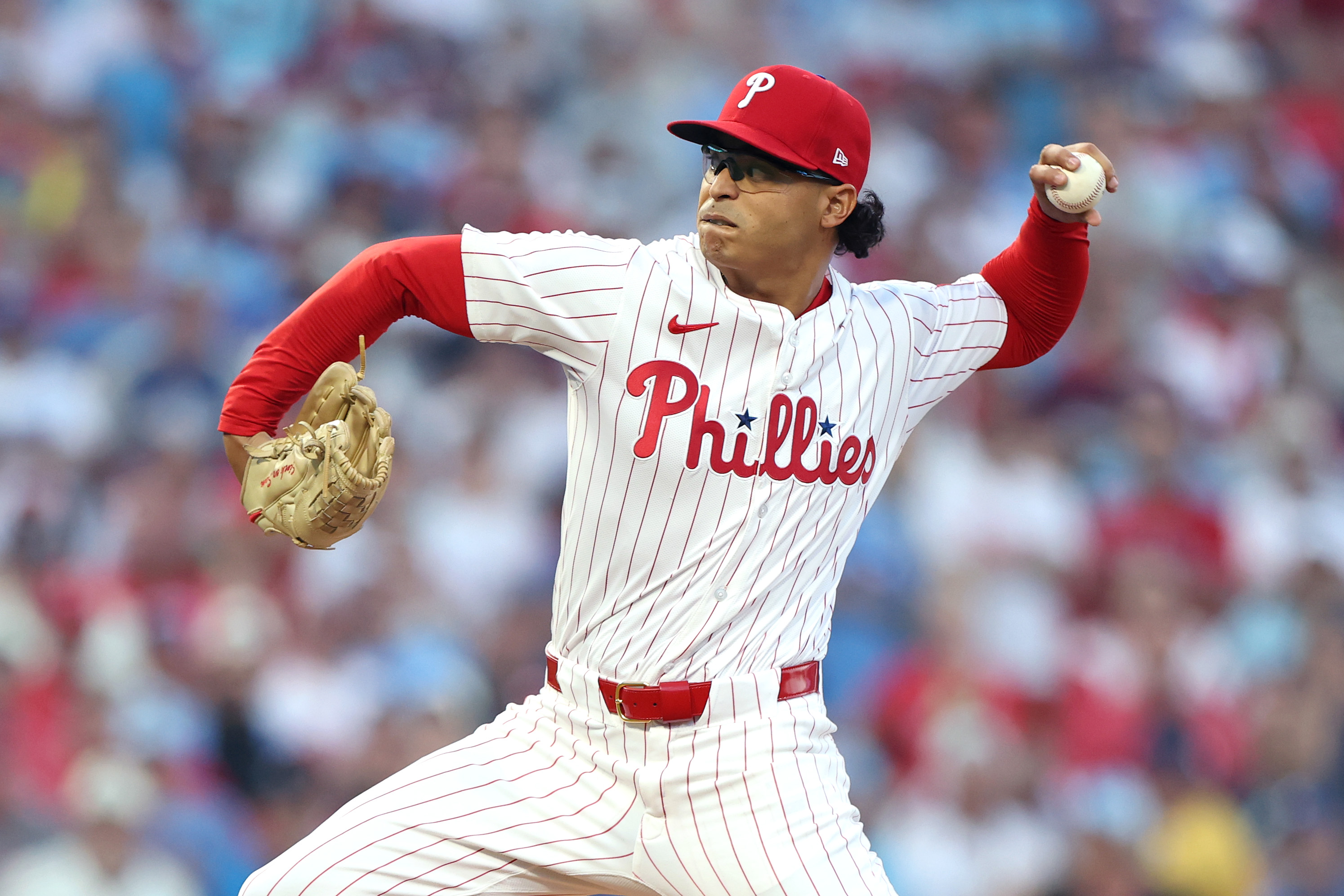 Jesús Luzardo, quien se ausentará del roster de Venezuela en el Clásico Mundial de Béisbol 2026, durante un juego de los Phillies en la MLB.´