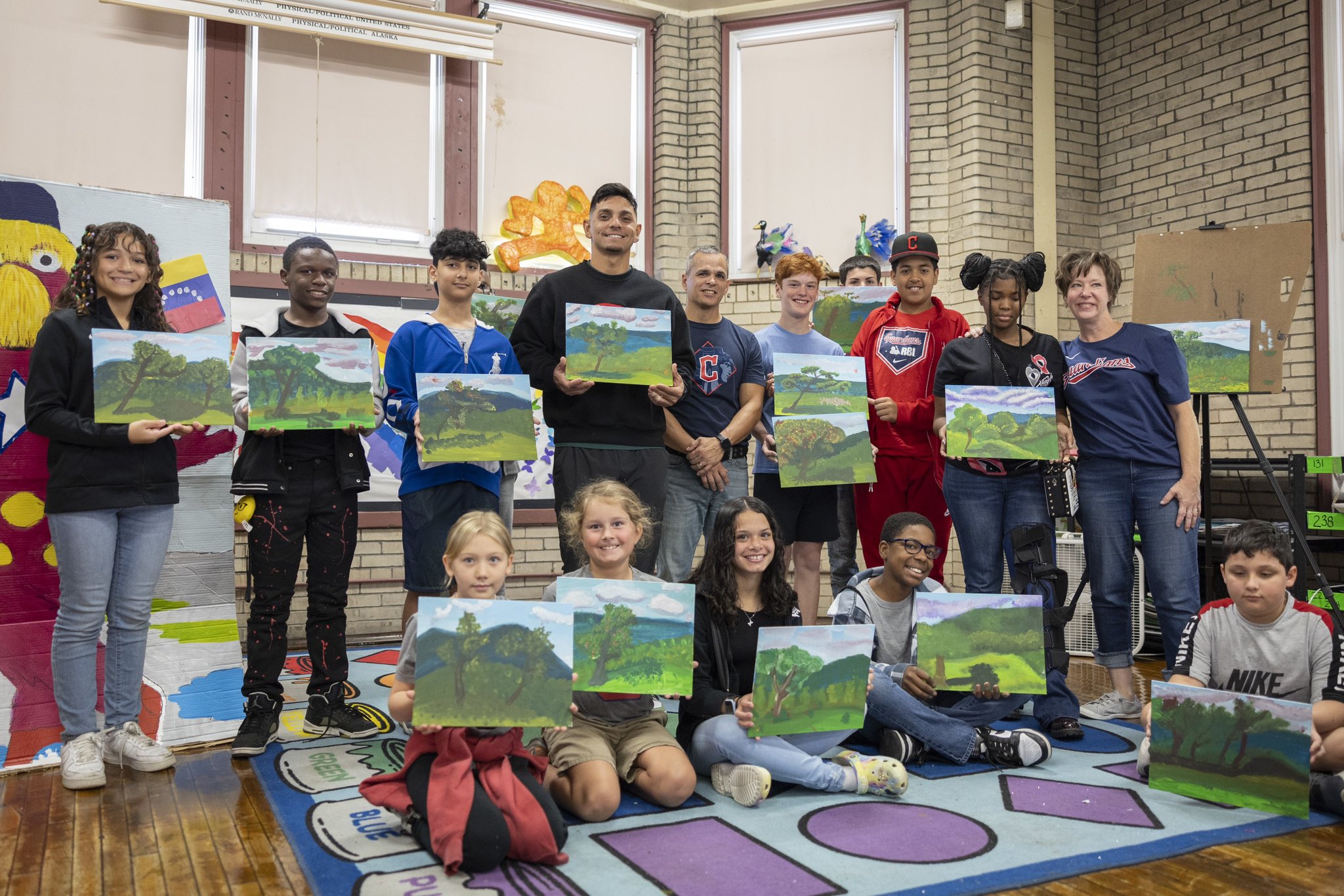 Andrés Giménez hosting "Art with Andrés" at a Cleveland Metropolitan school.