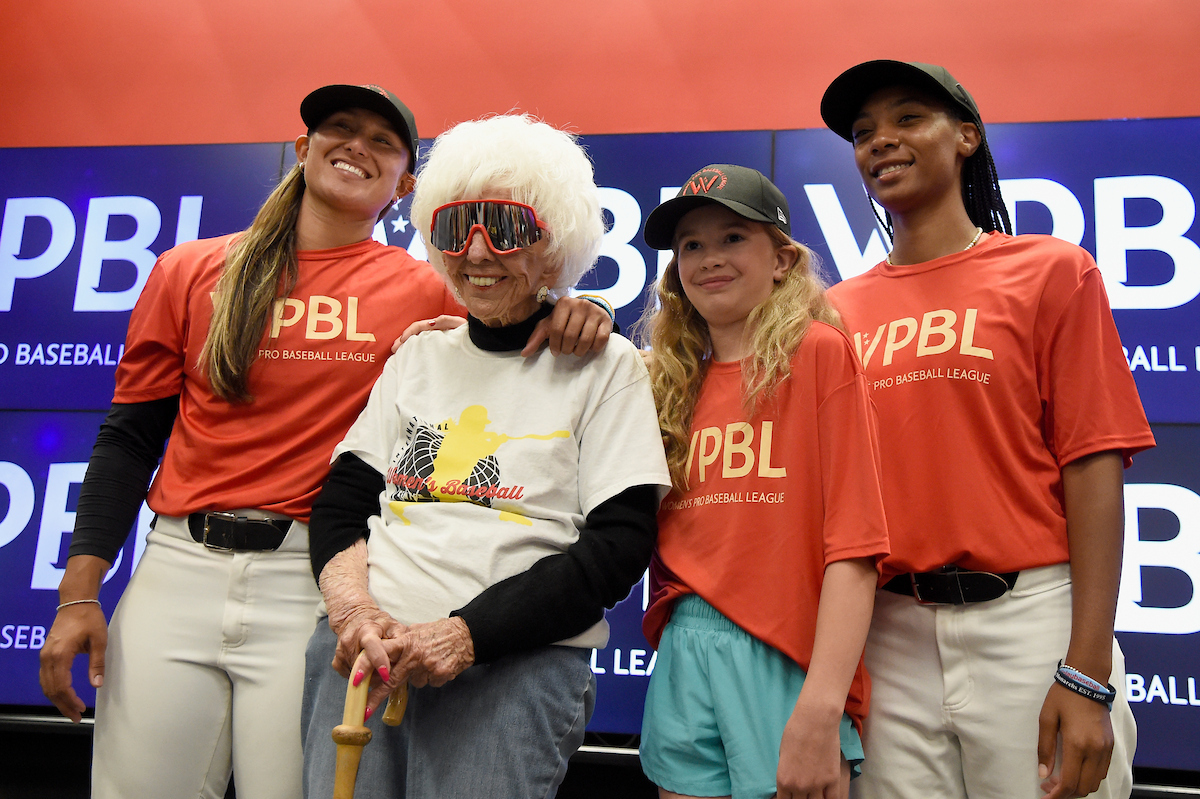 Kelsie Whitmore, Maybelle Blair, a young player and Mo’ne Davis