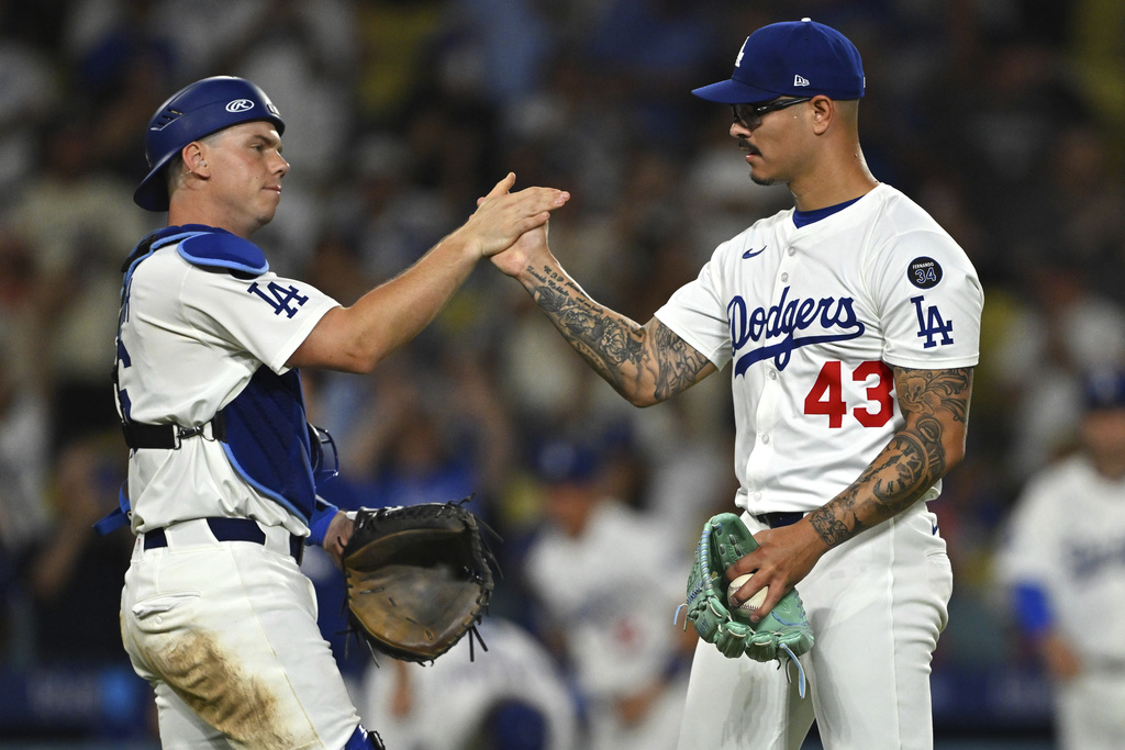ドジャースの捕手ウィル・スミス、右手骨折も「復帰までできる限りの
