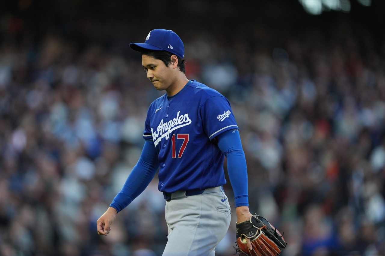Shohei Ohtani haciendo una mueca durante su apertura del 22 de abril con Los Angeles Dodgers ante los San Francisco Giants en la MLB.