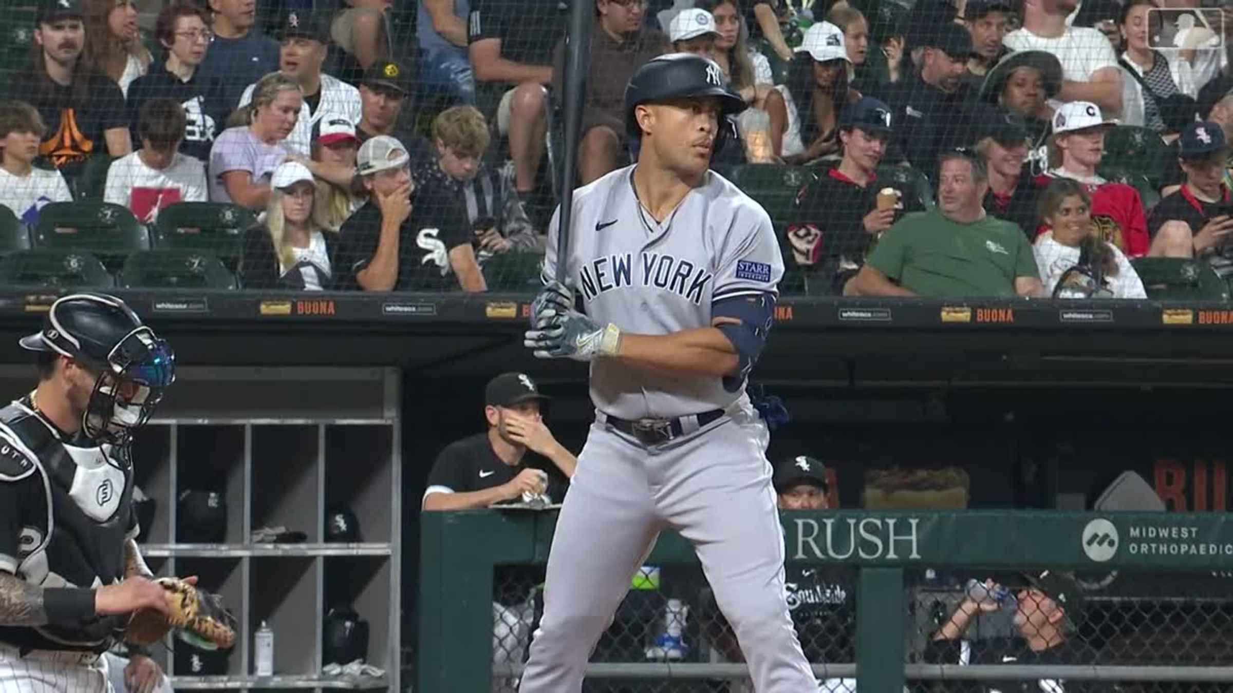 Stanton crushes a solo homer (8), 07/08/2023