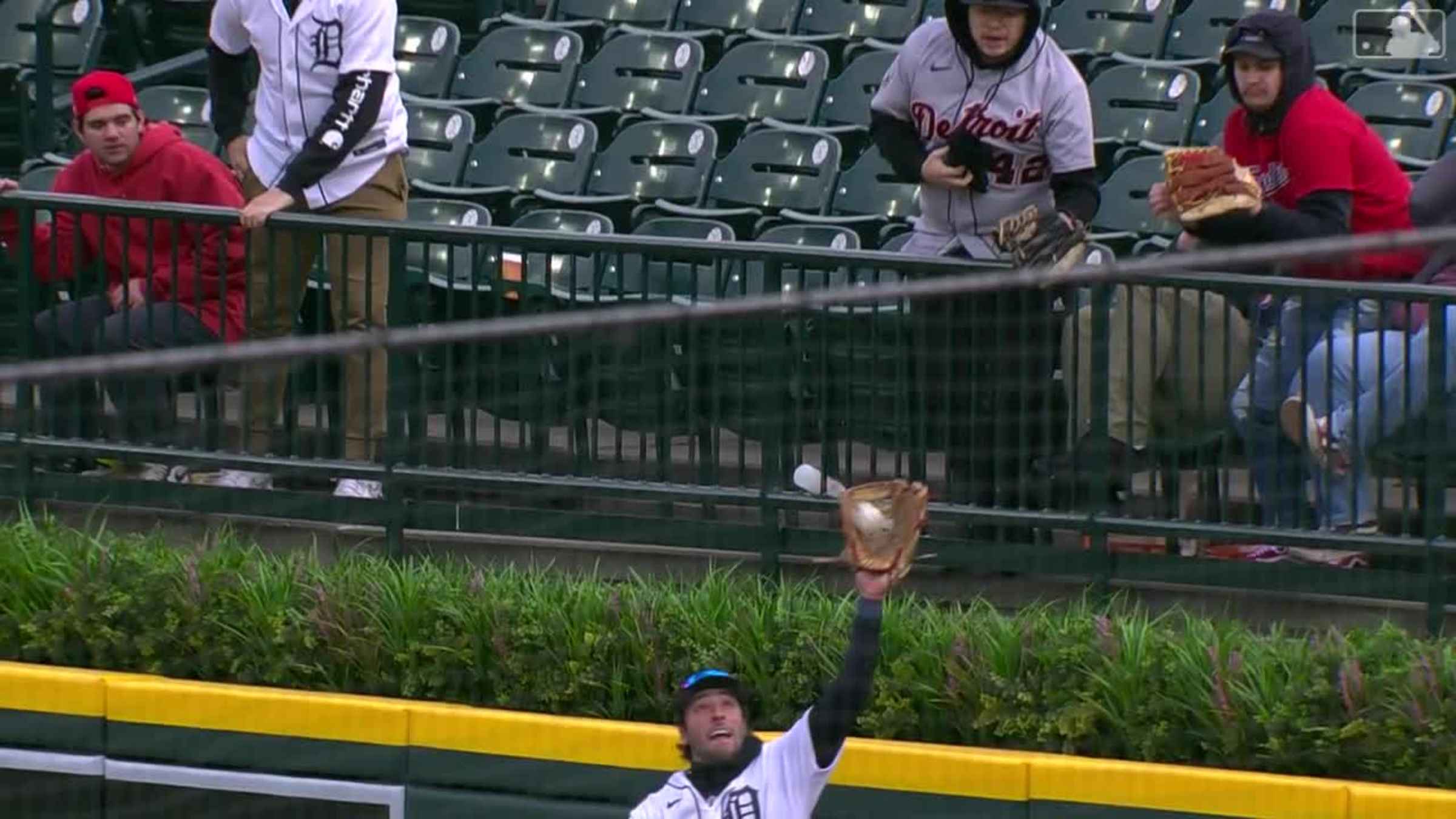 Matt Vierling's two-homer night, 06/16/2023