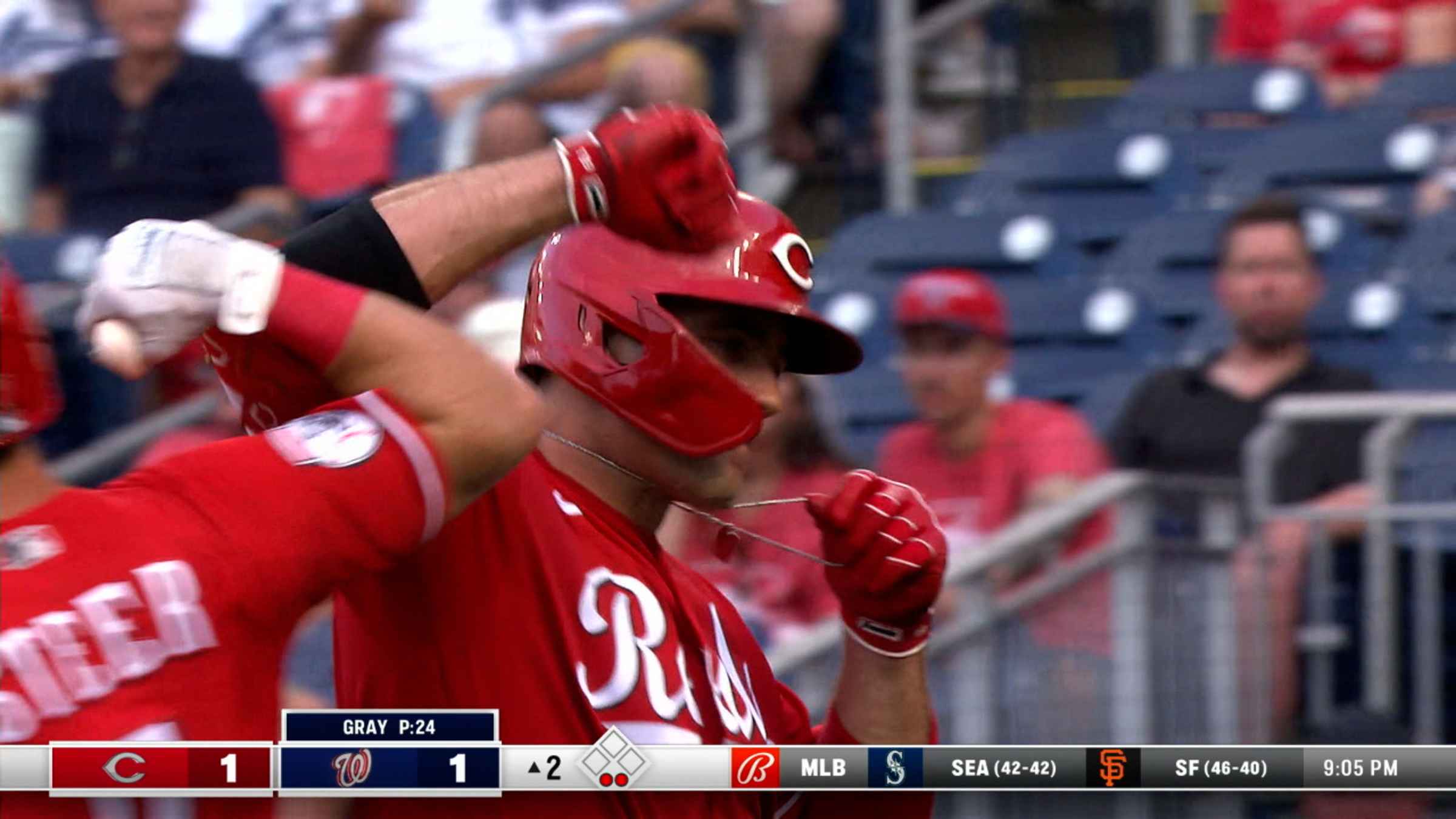 Joey Votto's first career homer, 09/05/2007