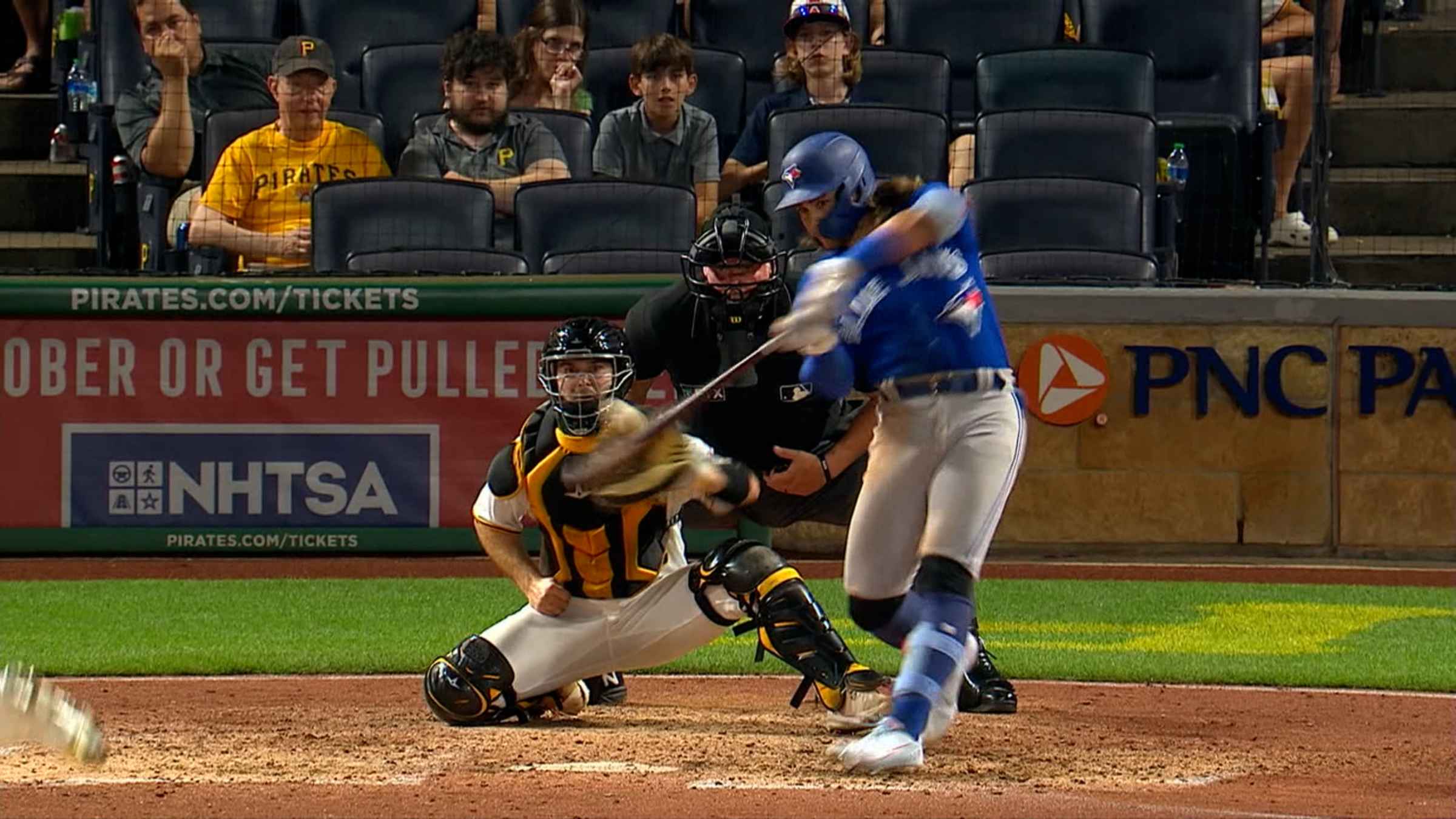 Photo: Blue Jays Bo Bichette Hits Three RBI Double - PIT2022090343 