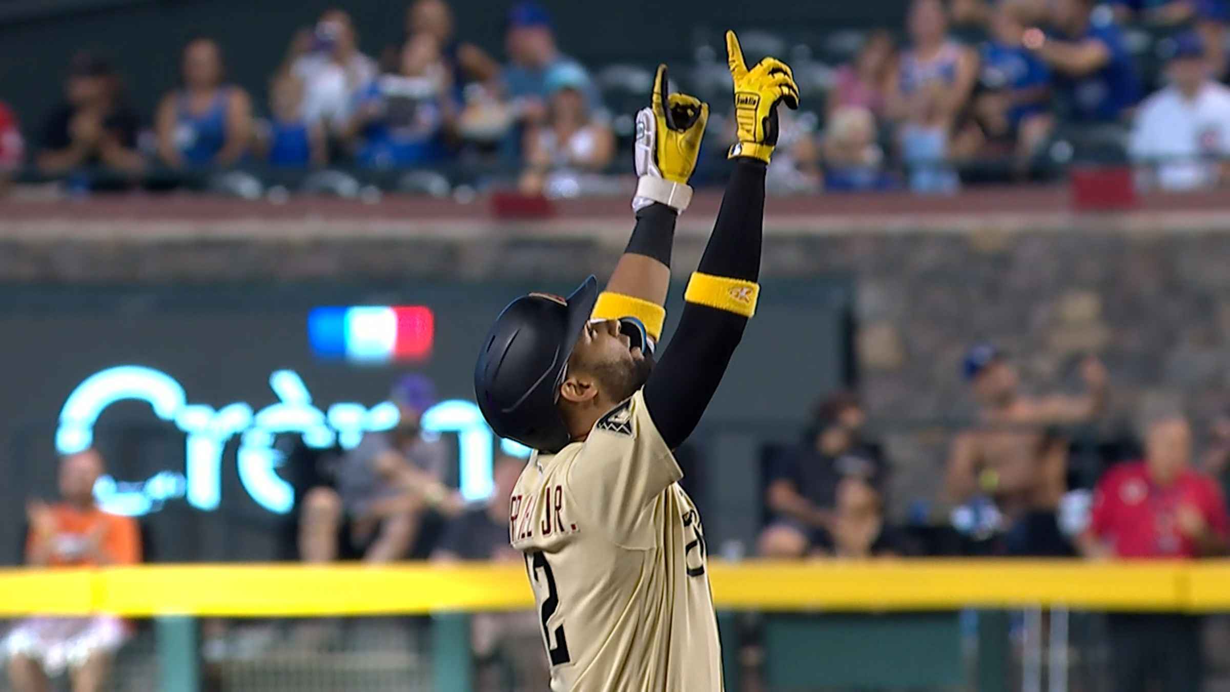 Lourdes Gurriel Jr.'s RBI double, 04/08/2023