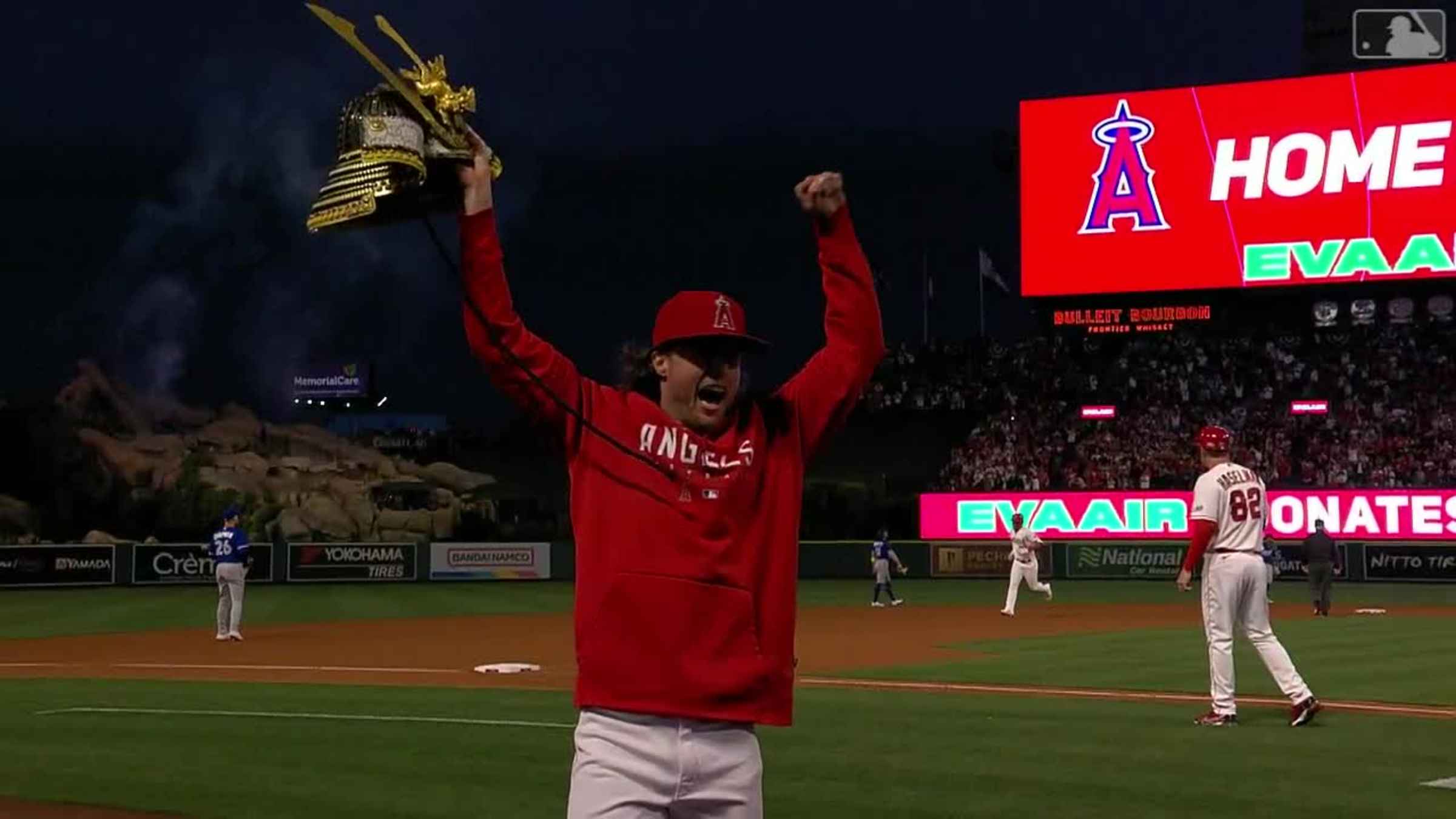 Trout hits 39th HR, Angels beat Texas 8-3 for 7th straight W