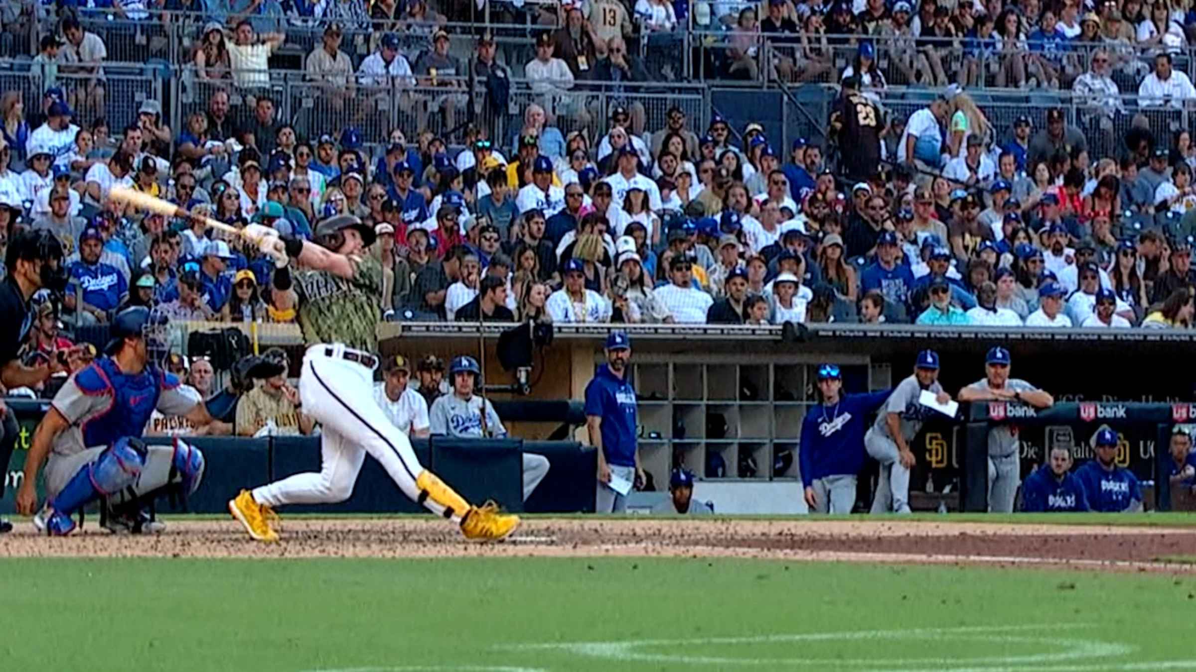 Jake Cronenworth's solo home run, 04/18/2021