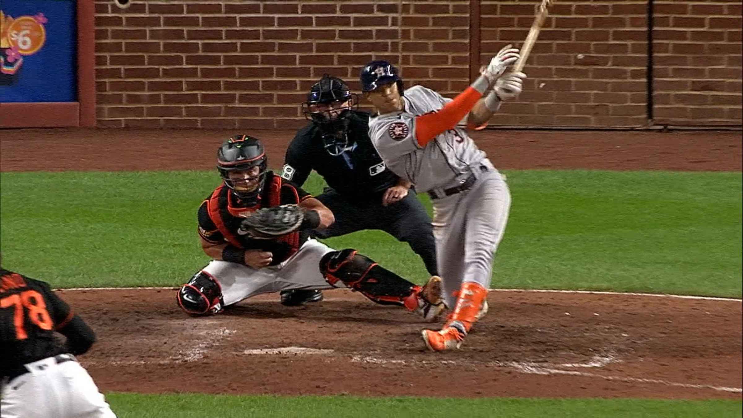 Jeremy Peña's RBI single, 09/18/2023