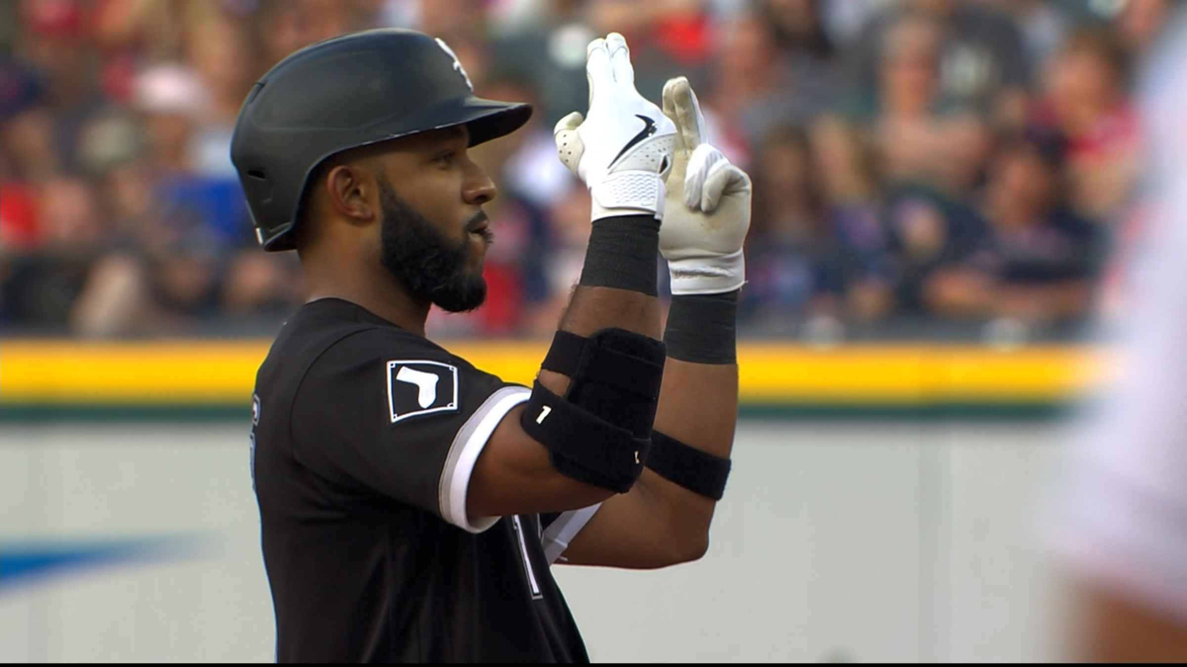 WATCH: White Sox' Elvis Andrus hits team's 4th home run of game vs.  Guardians – NBC Sports Chicago