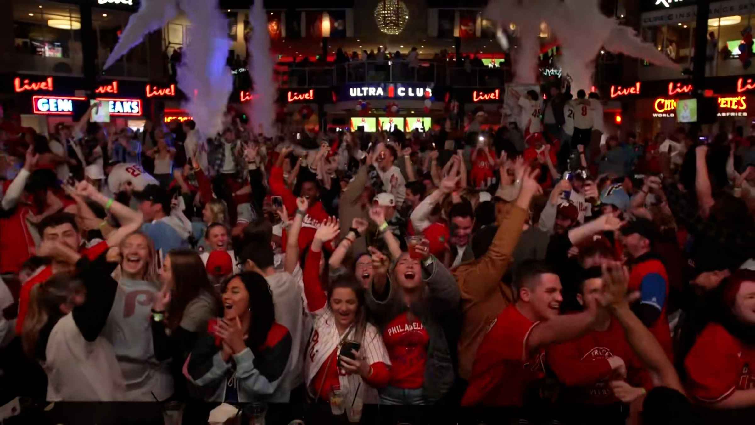 Phillies fans react to big plays, 10/28/2022