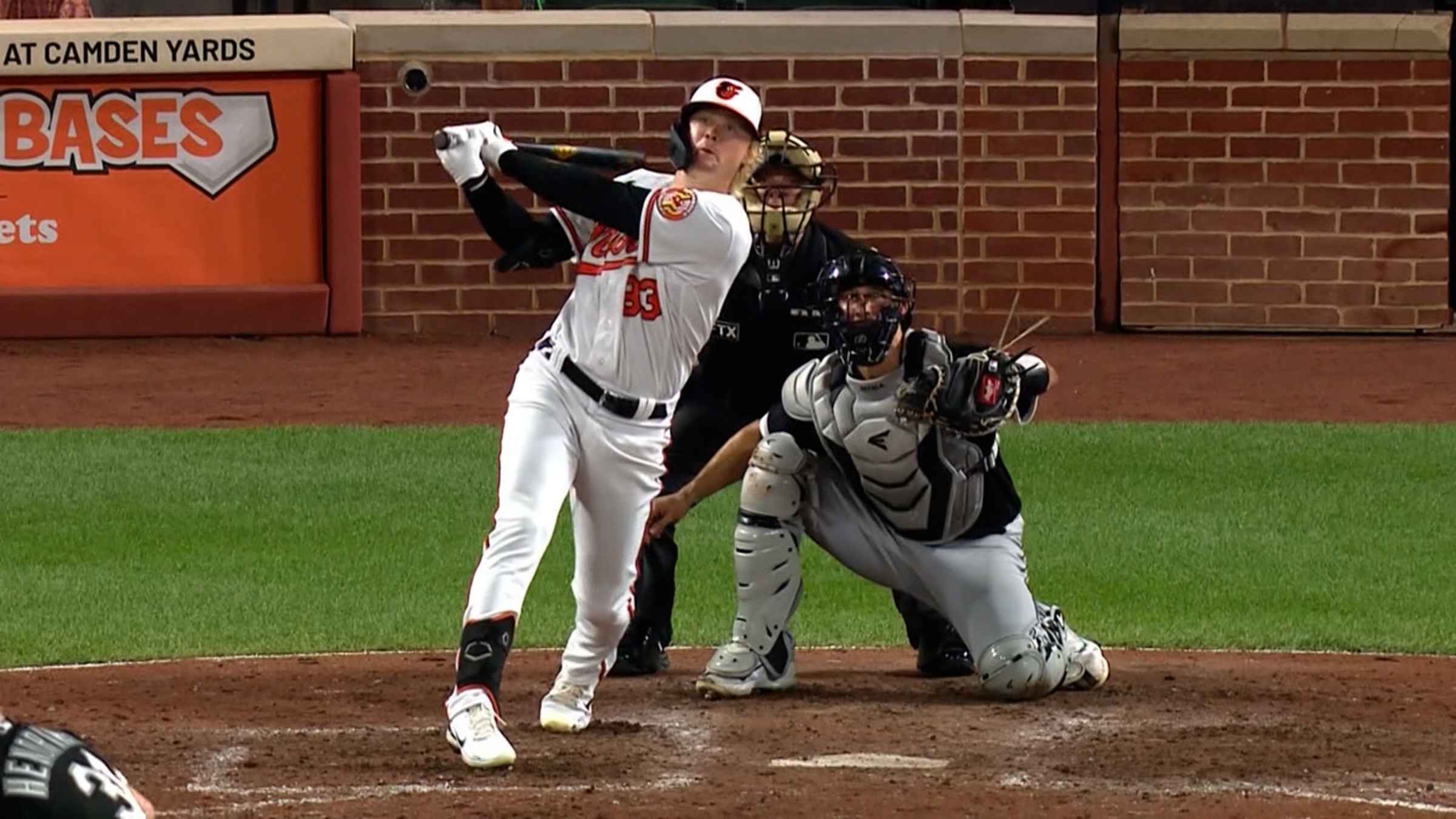 Kyle Stowers visits Camden Yards