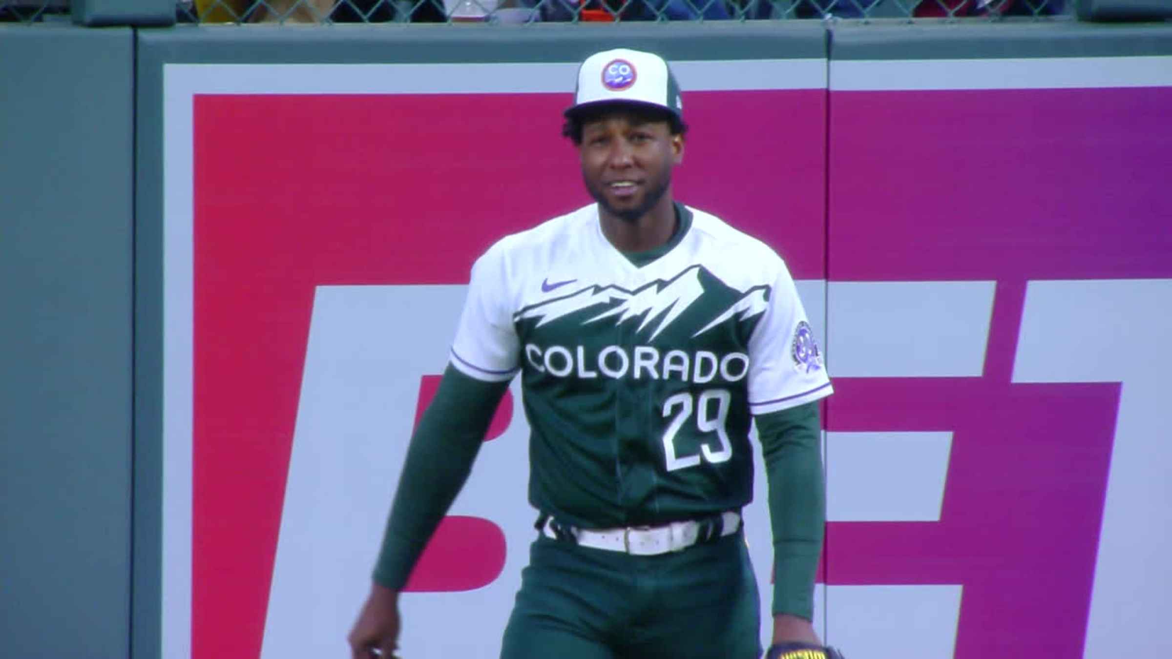 Jurickson Profar's leaping catch, 05/13/2023