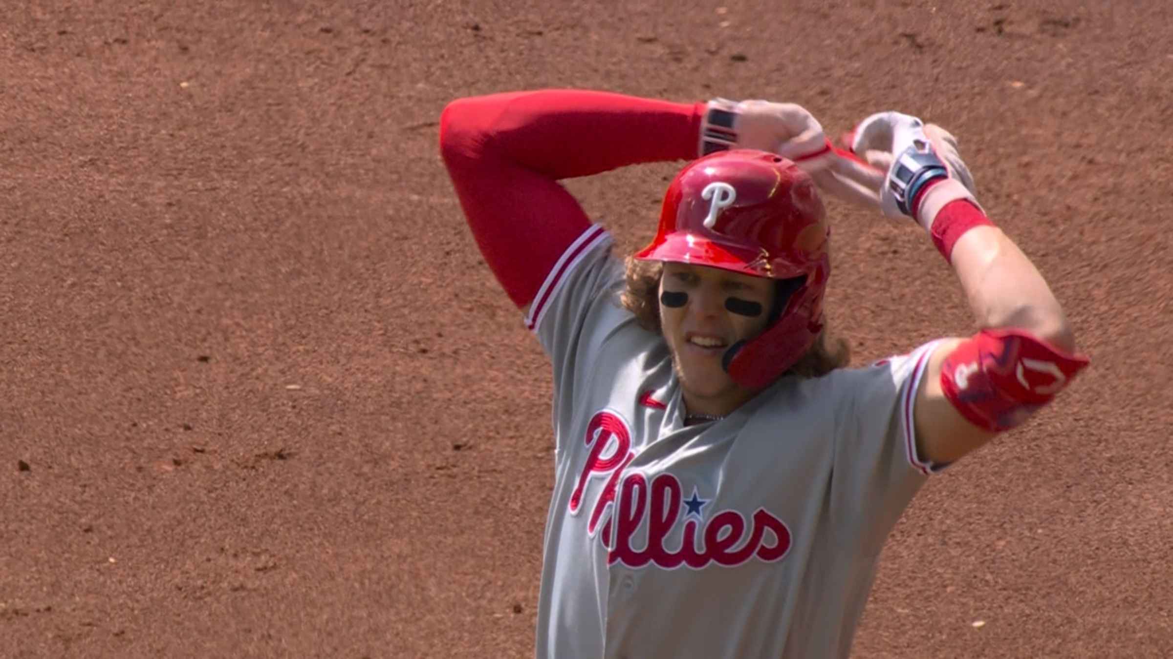 Phillies beat Braves, 7-6, by the length of Alec Bohm's big toe