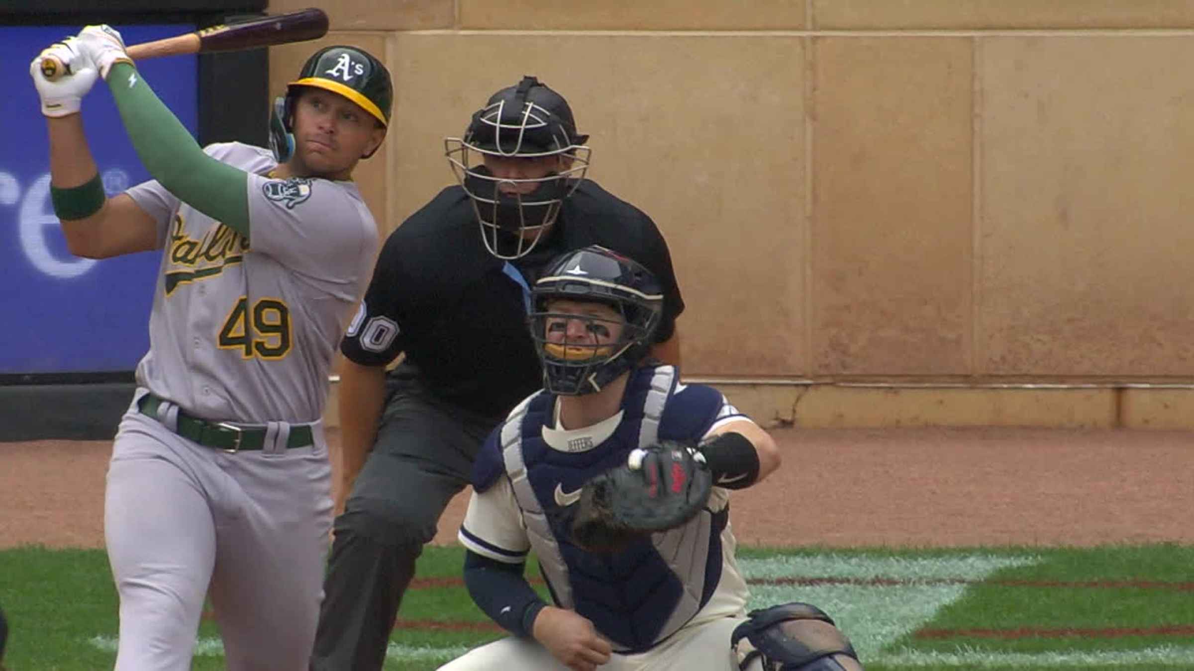 Ryan Noda's homer in 8th gives A's 2-1 win over Twins