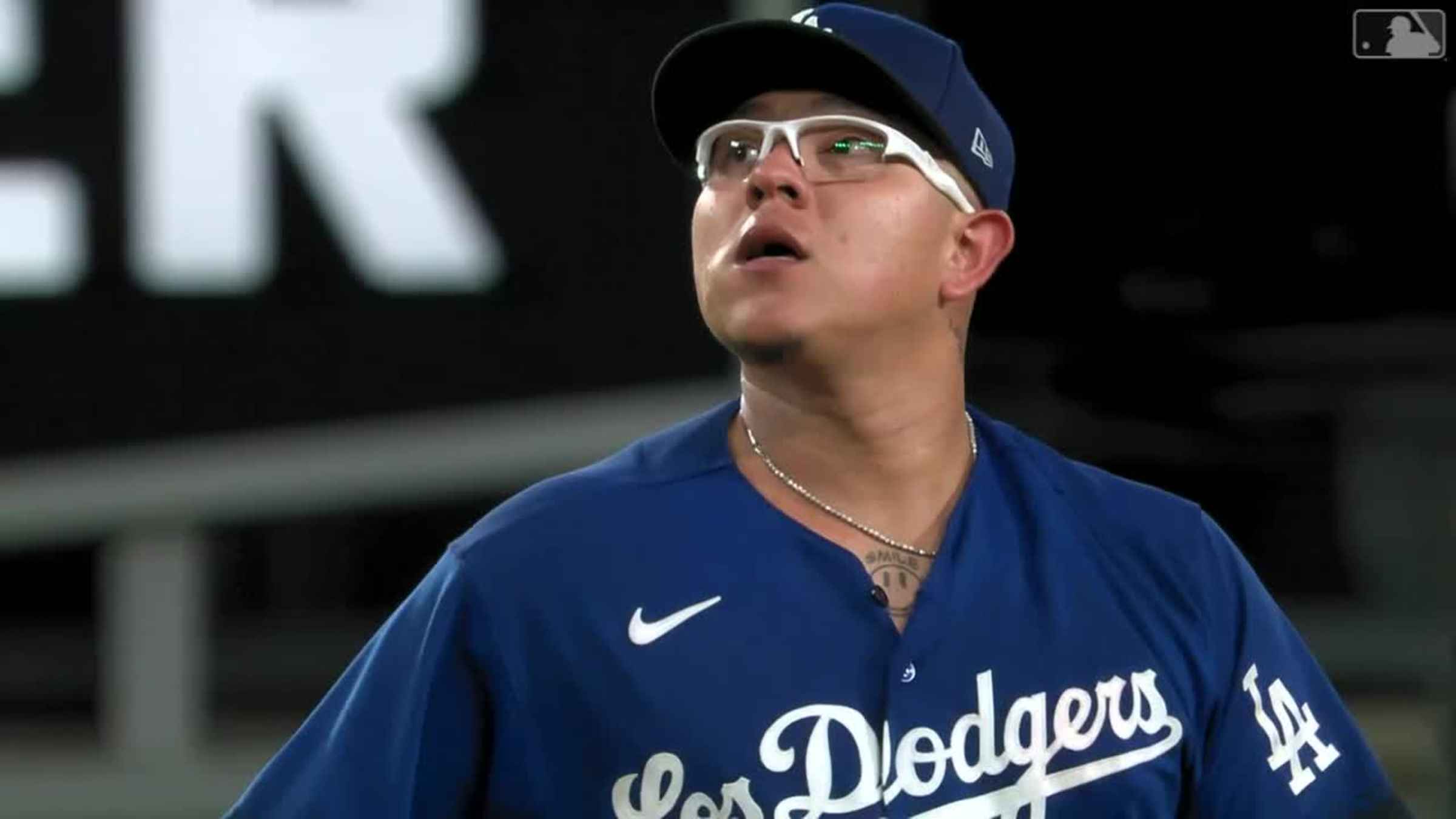 Julio Urias' strong start leads Dodgers to victory over sinking  Diamondbacks – Orange County Register
