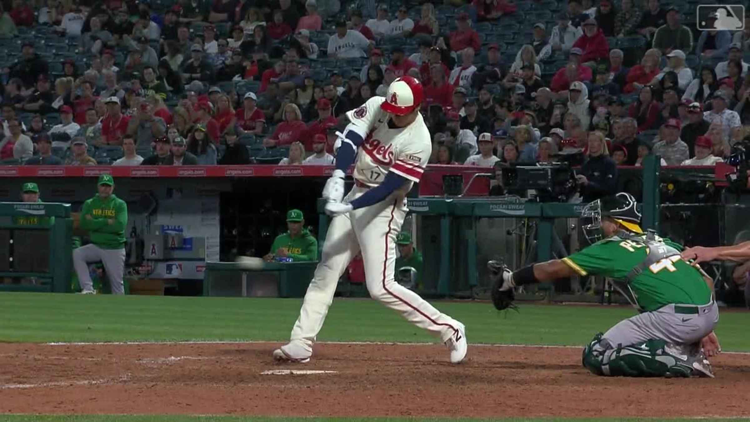 MLB Shintaro Fujinami poncha a Mike Trout Shohei Ohtani